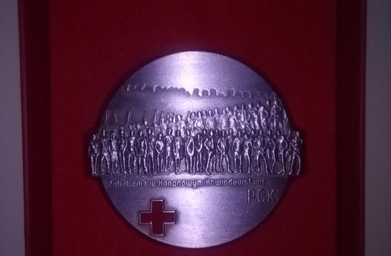 medal pamiątkowy 60-lecia Krwiodawstwa w Polsce