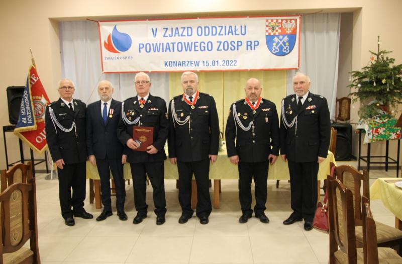 Na zdjęciu członkowie zjazdu  Oddziału Powiatowego Związku Ochotniczych Straży Pożarnych RP